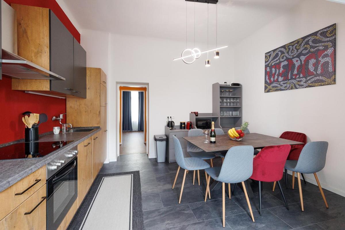 New Shalalaliving Vienna Spacious Home For Family & Friends Buitenkant foto